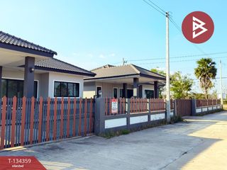 For sale 3 bedrooms house in Mueang Nakhon Ratchasima, Nakhon Ratchasima