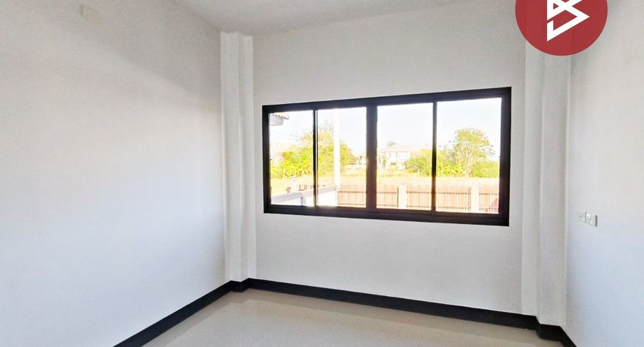 For sale 3 bedrooms house in Mueang Nakhon Ratchasima, Nakhon Ratchasima