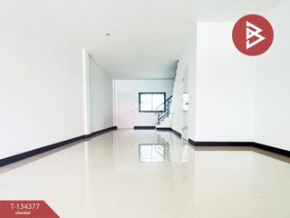 For sale 3 bedrooms townhouse in Mueang Samut Songkhram, Samut Songkhram
