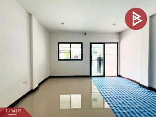 For sale 3 bedrooms townhouse in Mueang Samut Songkhram, Samut Songkhram