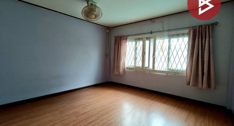 Reihenhaus zum Kauf mit 2 Zimmer in Wat Phleng, Ratchaburi