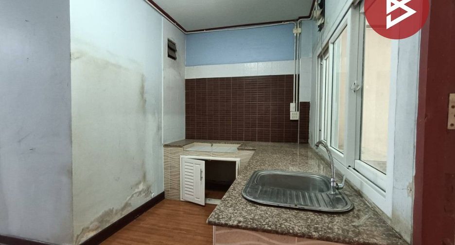 Reihenhaus zum Kauf mit 2 Zimmer in Wat Phleng, Ratchaburi