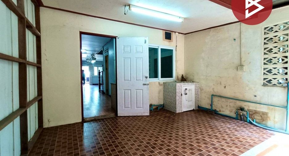 Reihenhaus zum Kauf mit 2 Zimmer in Wat Phleng, Ratchaburi