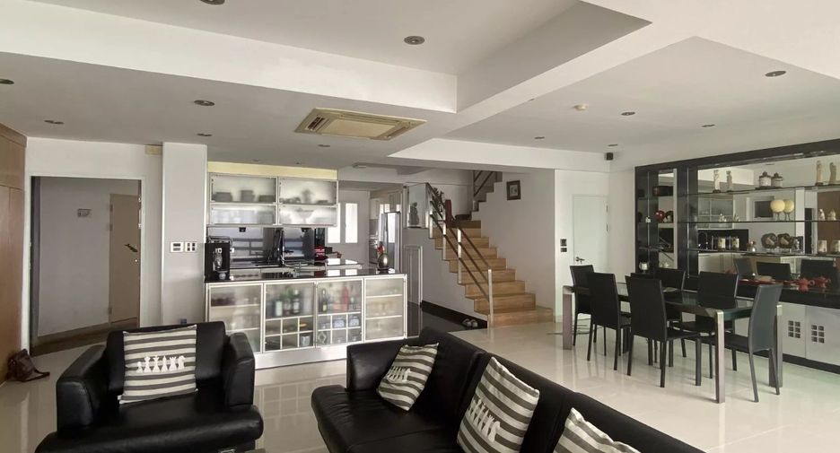 À vendre 3 chambres appartement à Bang Lamung, Chonburi