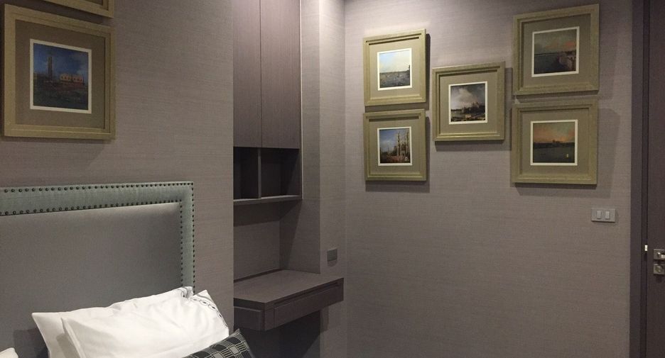 For rent 2 bedrooms condo in Sathon, Bangkok