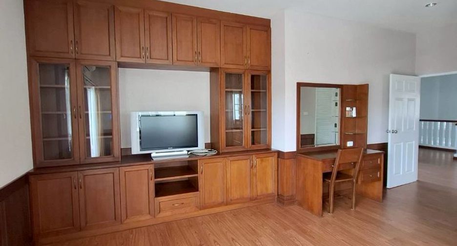 For rent 4 bedrooms house in Hang Dong, Chiang Mai