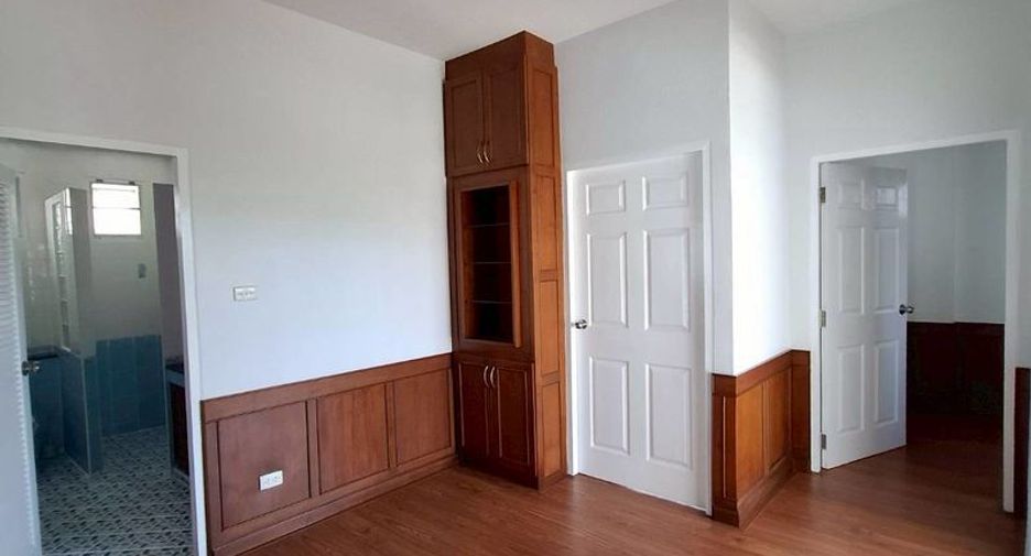 For rent 4 bedrooms house in Hang Dong, Chiang Mai