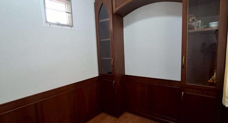 For rent 4 bedrooms house in Hang Dong, Chiang Mai