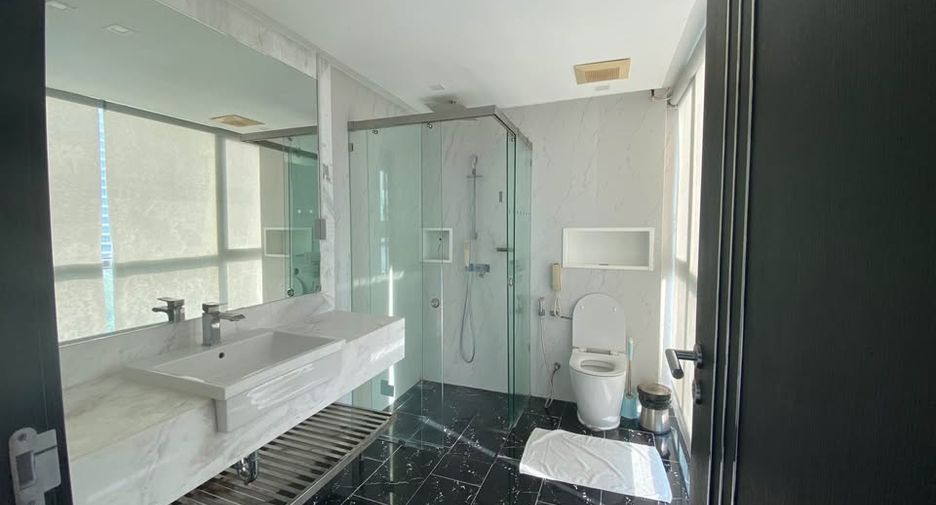 Condo en alquiler de 2 habitaciones en Bang Lamung, Chonburi
