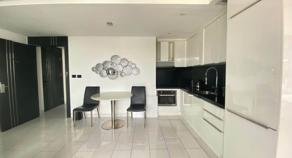 Condo en alquiler de 2 habitaciones en Bang Lamung, Chonburi