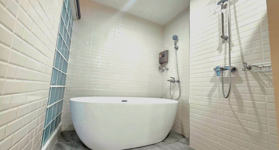 Condo en alquiler de 1 habitaciones en Bang Lamung, Chonburi