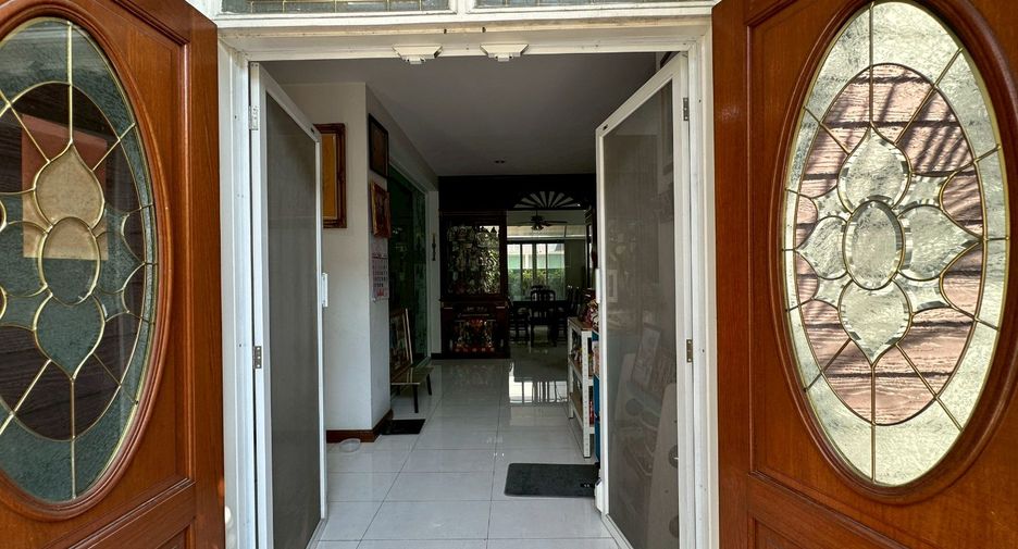 For sale 4 bedrooms house in Bang Bon, Bangkok