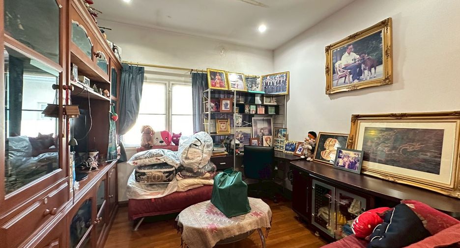 For sale 4 bedrooms house in Bang Bon, Bangkok