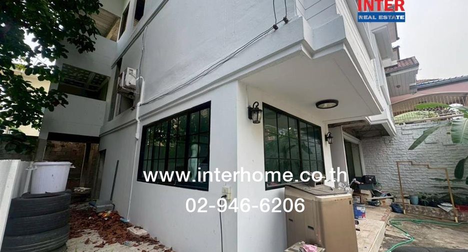 À vendre 7 chambres maison de ville à Phasi Charoen, Bangkok