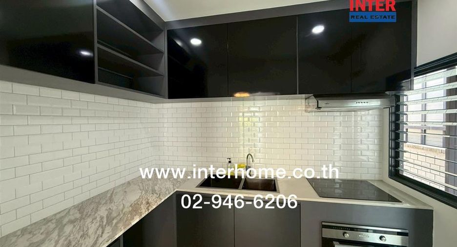 À vendre 4 chambres maison à Bang Phli, Samut Prakan