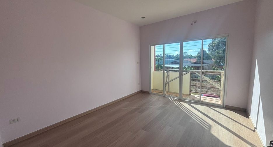 Reihenhaus zum Kauf mit 4 Zimmer in Mueang Rayong, Rayong