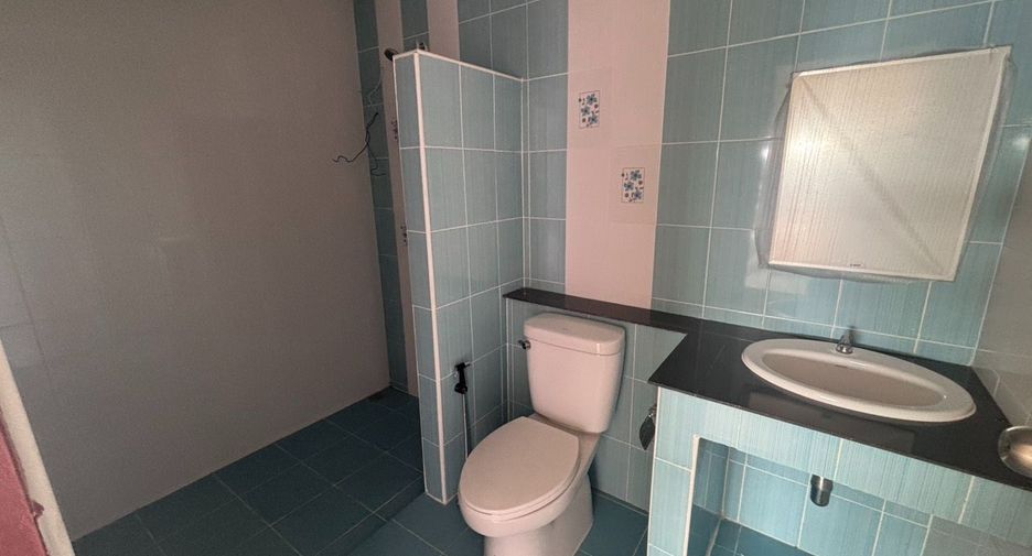 Reihenhaus zum Kauf mit 4 Zimmer in Mueang Rayong, Rayong