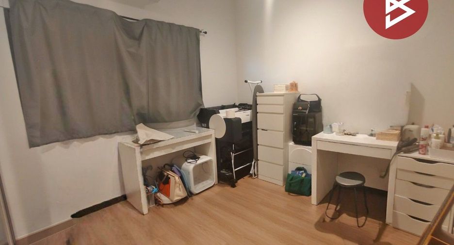 Reihenhaus zum Kauf mit 3 Zimmer in Bang Phli, Samut Prakan