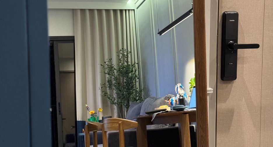 For rent 1 bed condo in Huai Khwang, Bangkok