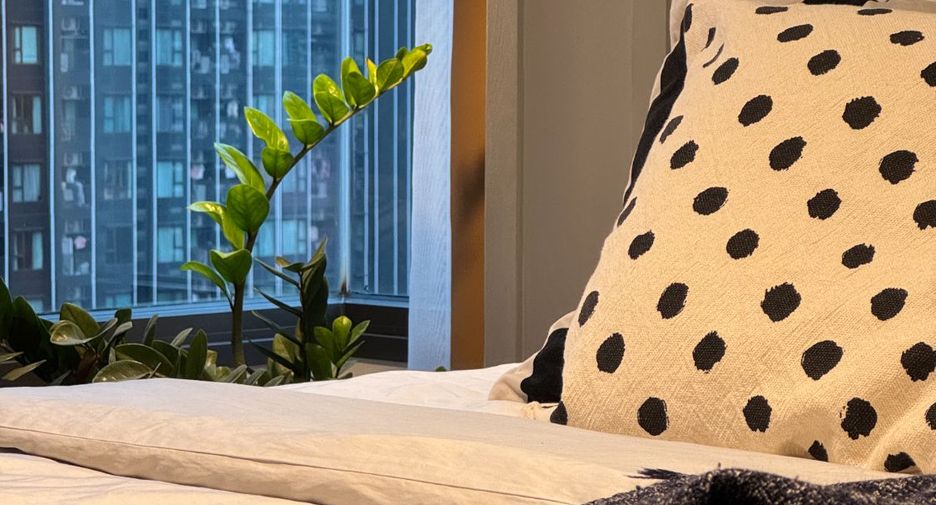 For rent 1 bed condo in Huai Khwang, Bangkok