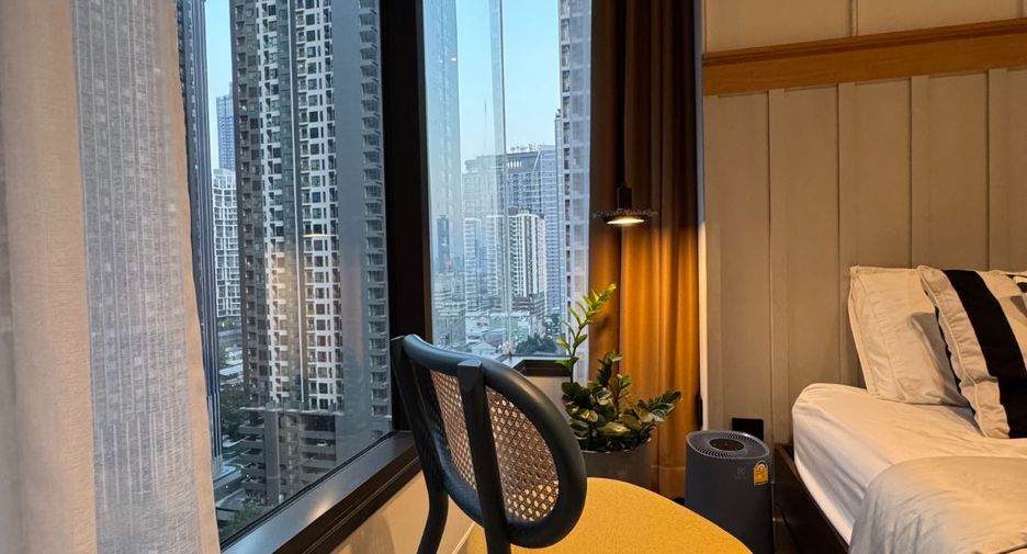 For rent 1 bed condo in Huai Khwang, Bangkok
