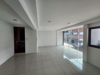 出租 4 卧室 办公室 在 Khlong Toei, 曼谷