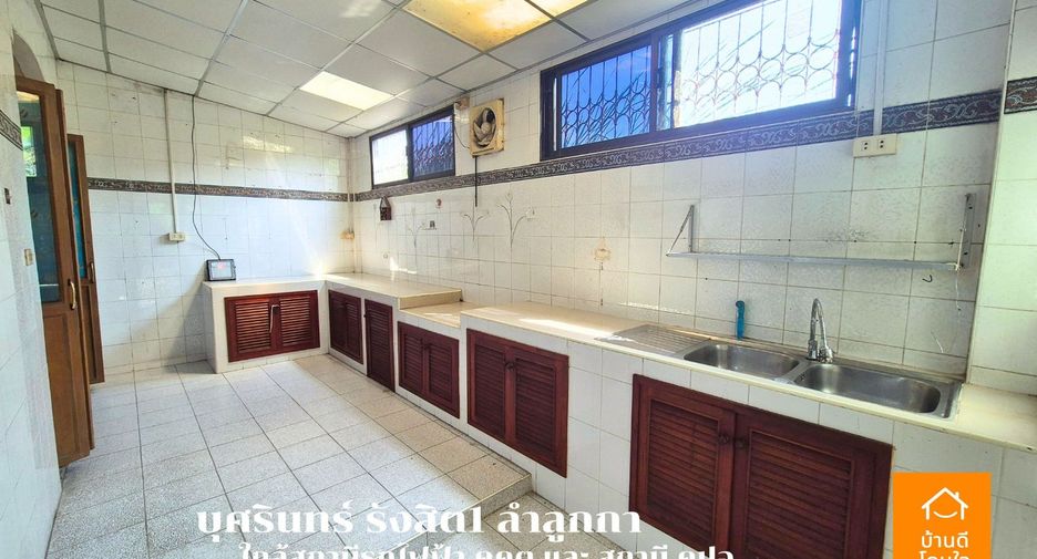 For sale 3 bedrooms townhouse in Lam Luk Ka, Pathum Thani