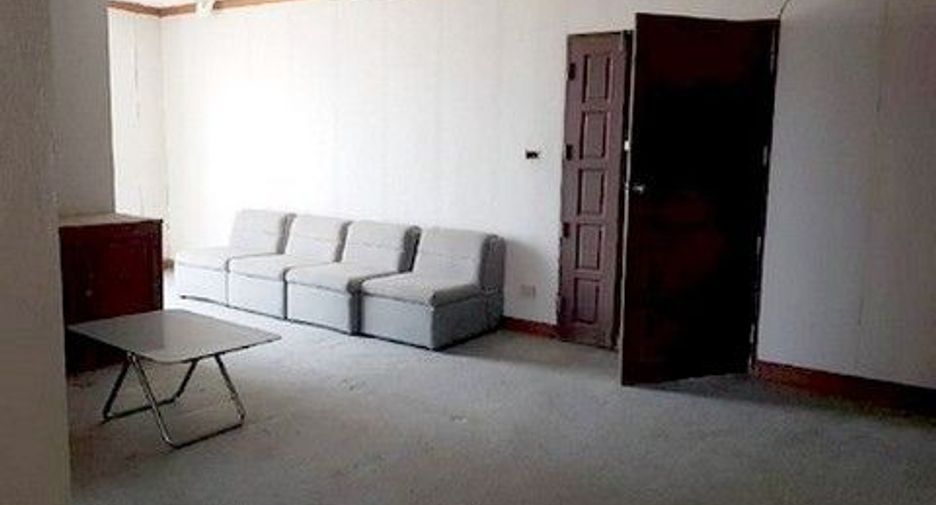 For sale 1 bed condo in Bang Na, Bangkok
