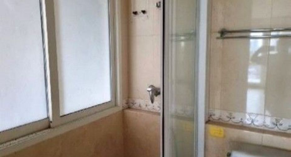 For sale 1 bed condo in Sathon, Bangkok