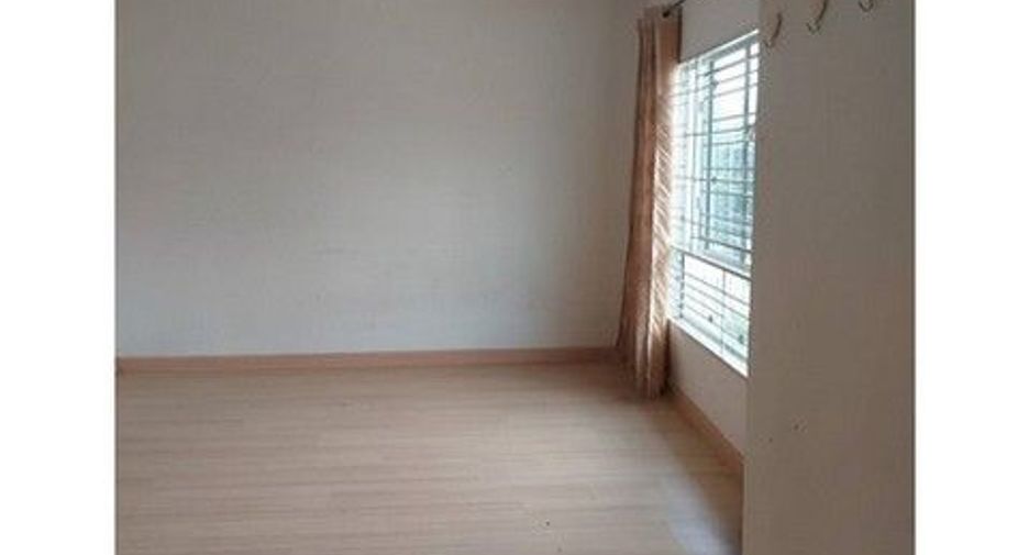 Продажа 1 кровать таунхаус в Кхлонг Сам Ща, Бангкок