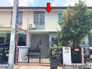 For sale 1 bed townhouse in Lat Krabang, Bangkok