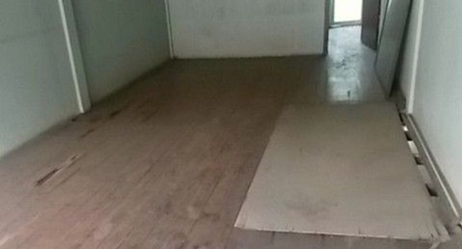 For sale 1 bed townhouse in Bang Kapi, Bangkok