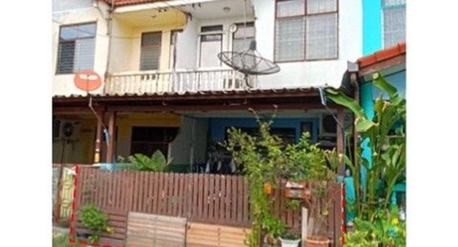 For sale 1 bed townhouse in Don Mueang, Bangkok