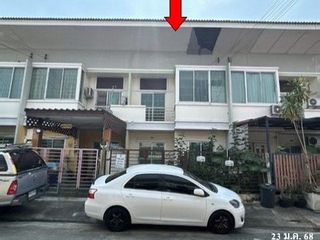 For sale 1 bed townhouse in Lat Krabang, Bangkok