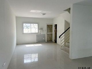 For sale 1 bed townhouse in Lat Krabang, Bangkok