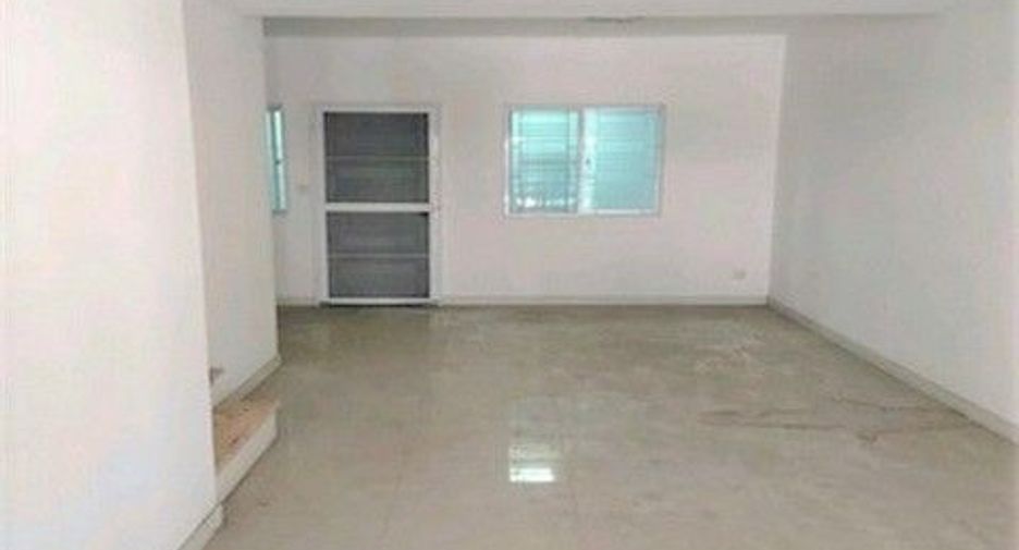 Продажа 1 кровать таунхаус в Кхлонг Сам Ща, Бангкок