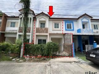 For sale 1 Beds townhouse in Sai Mai, Bangkok