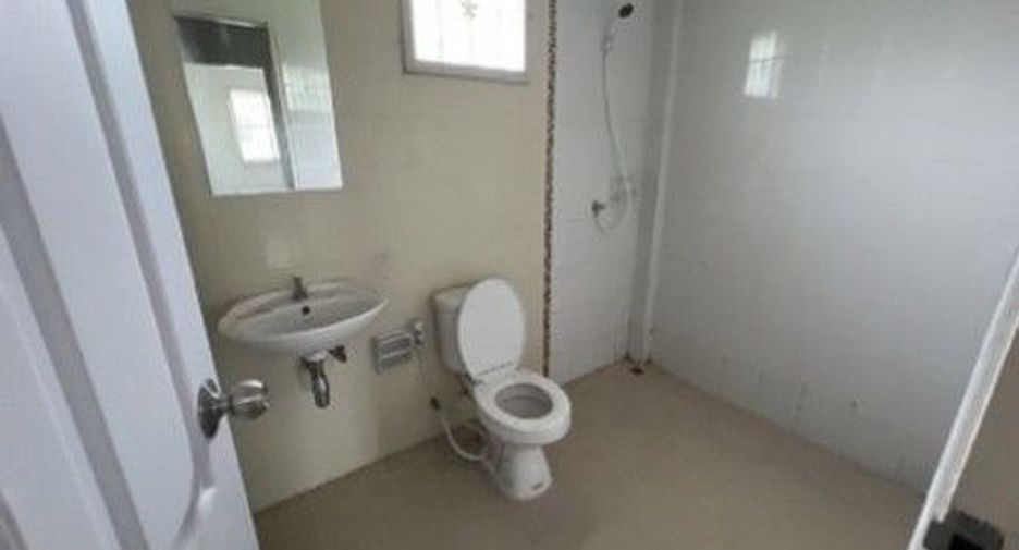 À vendre 1 chambre maison de ville à Sai Mai, Bangkok