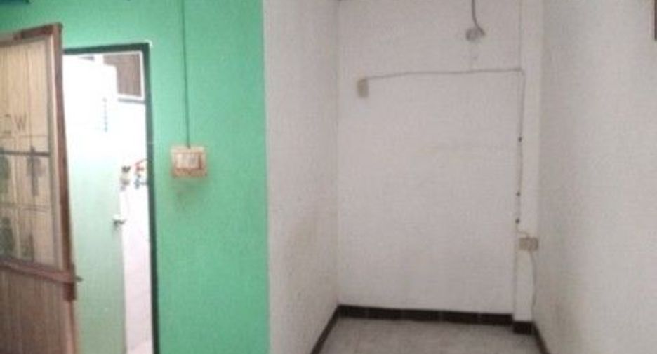 出售 1 卧室 联排别墅 在 Sai Mai, 曼谷