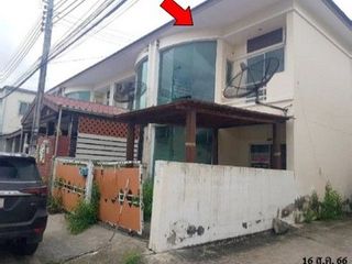 For sale 1 bed townhouse in Lat Krabang, Bangkok