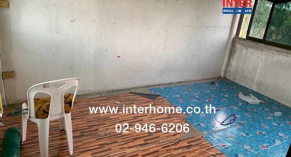 For sale 4 bedrooms retail Space in Khan Na Yao, Bangkok