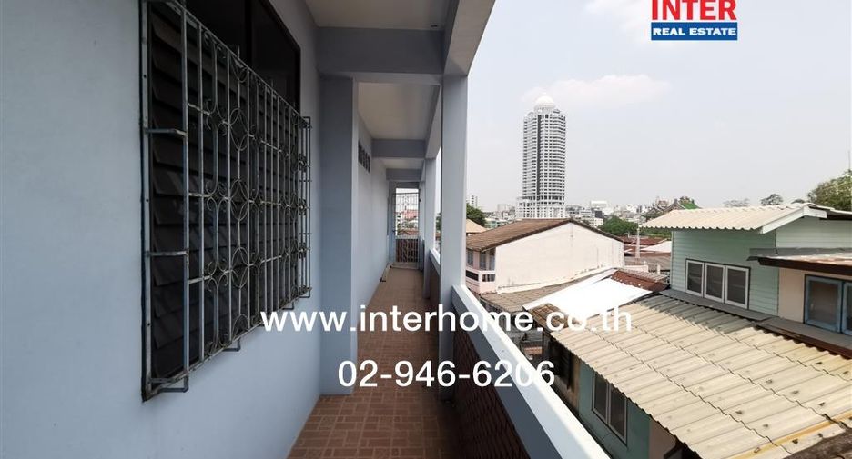 For sale 4 bedrooms retail Space in Khlong San, Bangkok