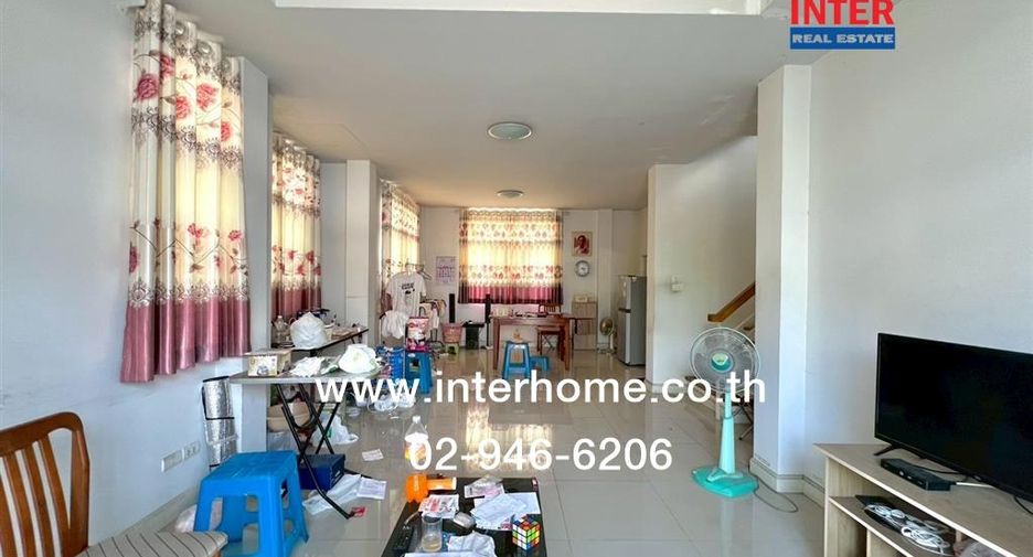 For sale 3 ベッドルーム house in Saphan Sung, Bangkok
