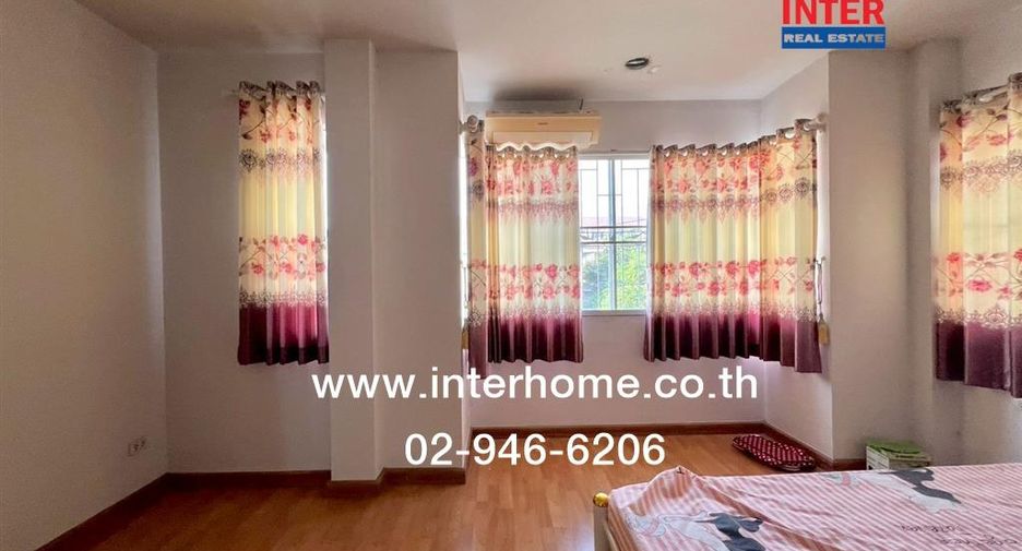 For sale 3 ベッドルーム house in Saphan Sung, Bangkok
