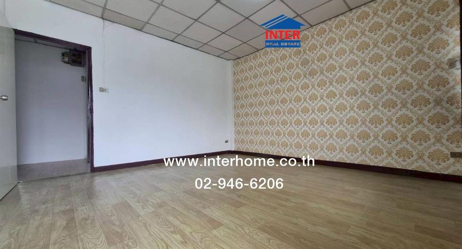 For sale 3 bedrooms townhouse in Mueang Nonthaburi, Nonthaburi