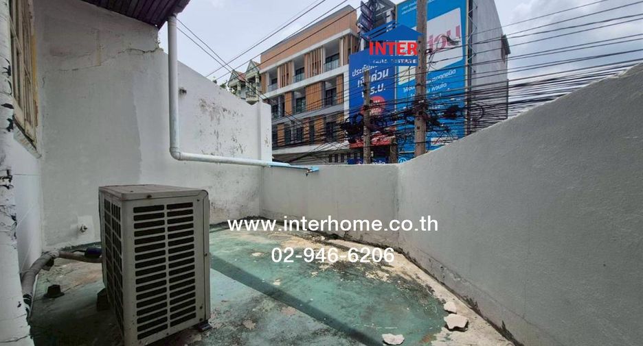 For sale 3 bedrooms townhouse in Mueang Nonthaburi, Nonthaburi