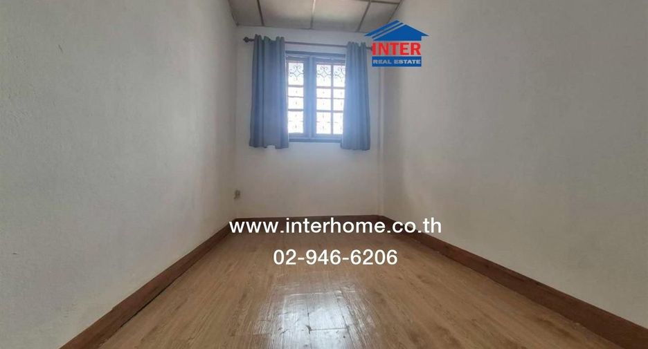 For sale 3 bedrooms townhouse in Mueang Nonthaburi, Nonthaburi