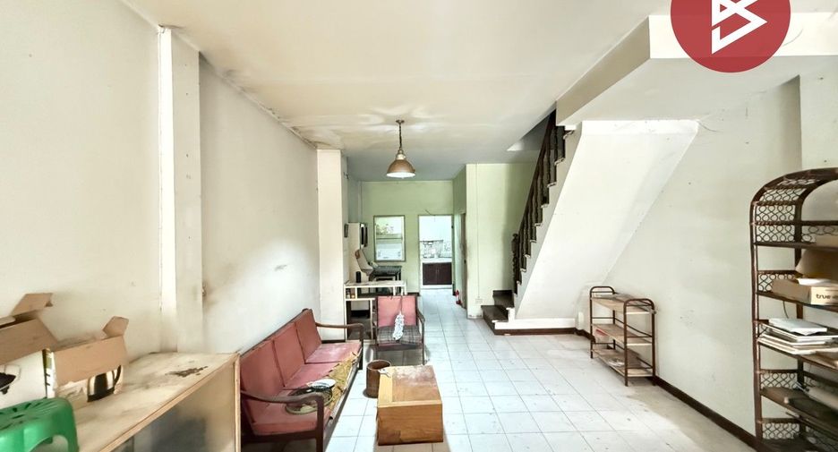 For sale 2 ベッドルーム townhouse in Khan Na Yao, Bangkok
