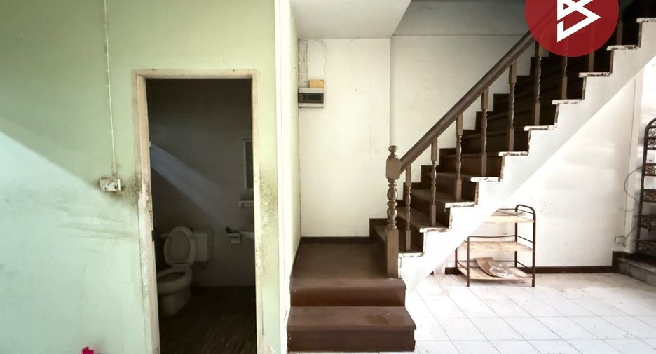 For sale 2 ベッドルーム townhouse in Khan Na Yao, Bangkok