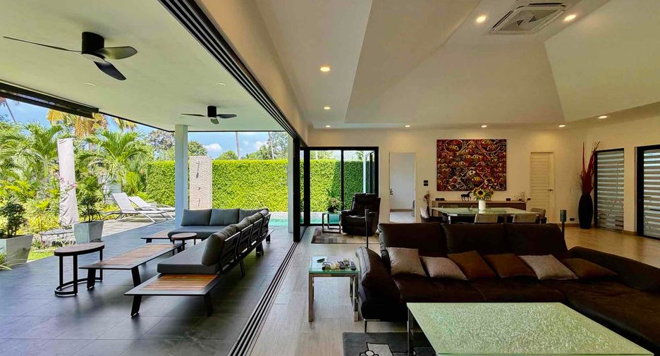 For sale 3 bedrooms villa in Bang Lamung, Chonburi